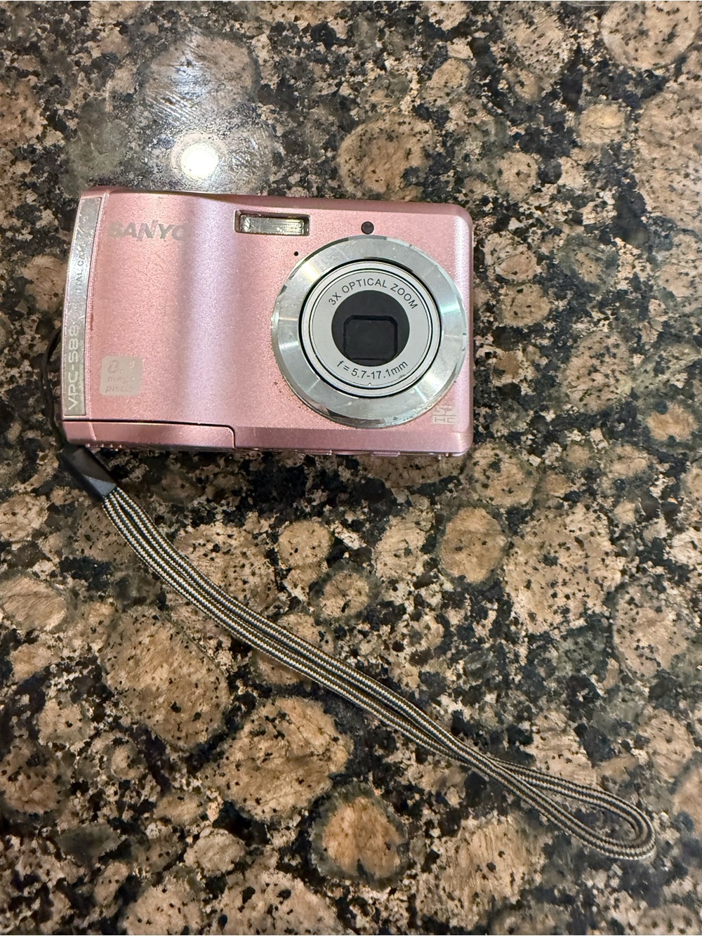 Sanyo VPC-S880P Digital Camera 8.1MP 3X Optical Zoom Pink